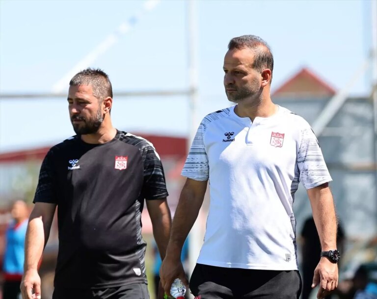 sivasspor-amed-ile-mac-hazirliklarini-surduruyor-28vX4eAt.jpg