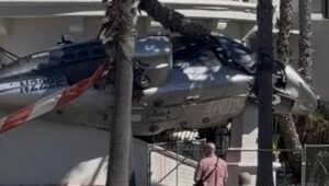 abdde helikopter kazasi 5 kisi yaralandi kv8zfDZb.jpg
