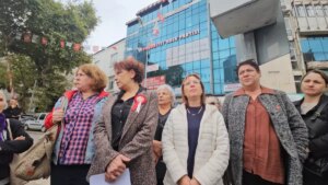 chp zonguldak kadin kollarinda istifa olayi 4vmF9pLA.jpg